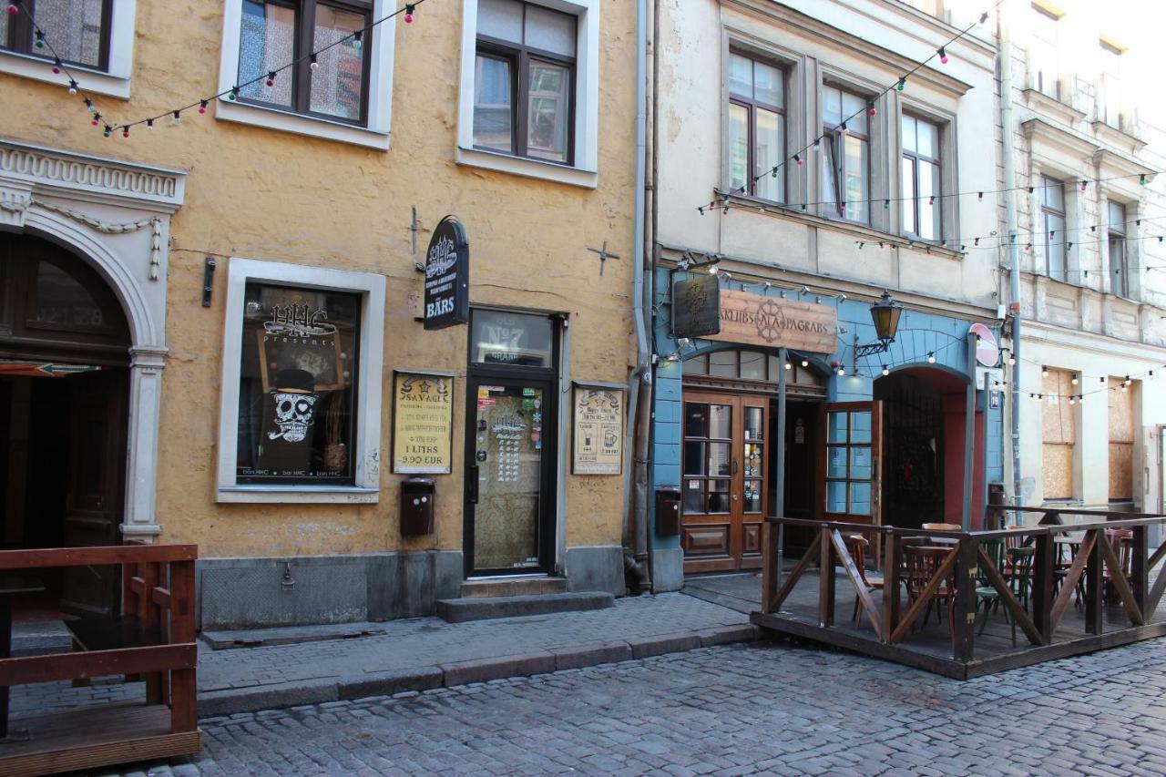 Three-Bedroom Apartment On Peldu 19 Riga Exterior foto